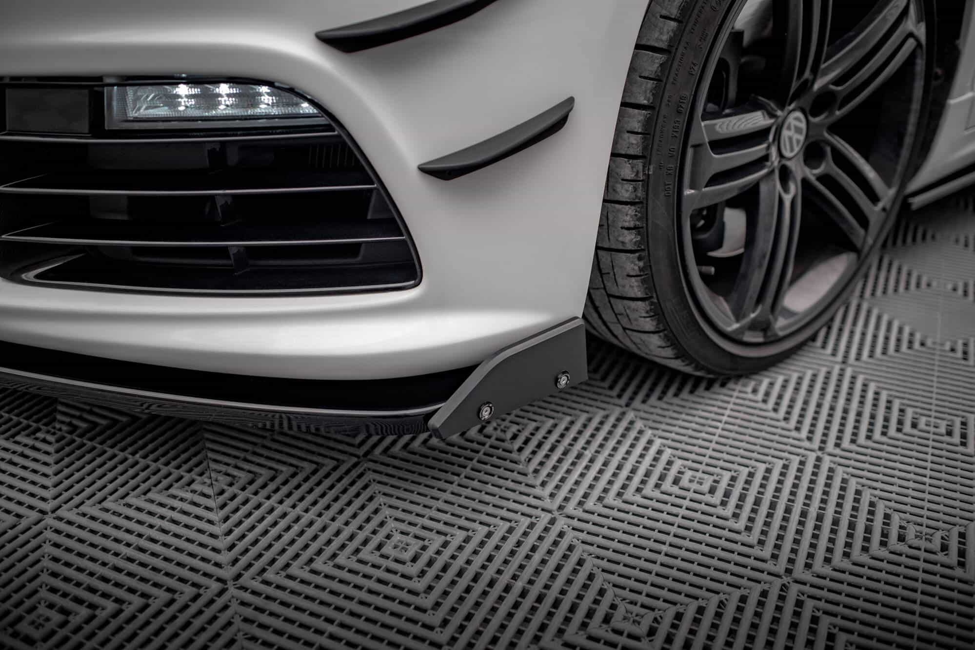 MAXTON DESIGN - Spoiler pod predný nárazník V.3 + Splitre , VOLKSWAGEN SCIROCCO R MK3 , Čierny lesk – Obrázok 4