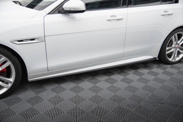 MAXTON DESIGN - Lišty pod bočné prahy JAGUAR XE R-SPORT X760, Čierny lesk – Obrázok 3