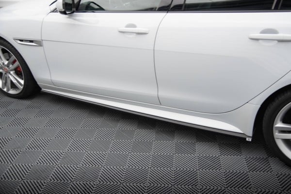 MAXTON DESIGN - Lišty pod bočné prahy JAGUAR XE R-SPORT X760, Čierny lesk – Obrázok 4