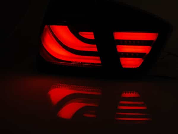 Zadné svetlá LED BAR Červené pre BMW E90 03.05-08.08 – Obrázok 2