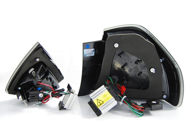 Zadné svetlá LED BAR Červené pre BMW E90 03.05-08.08 – Obrázok 3