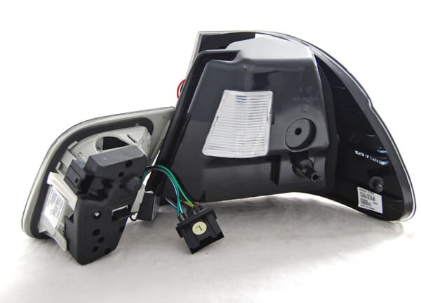 Zadné svetlá LED BAR Dymové pre BMW E46 05.98-08.01 – Obrázok 2