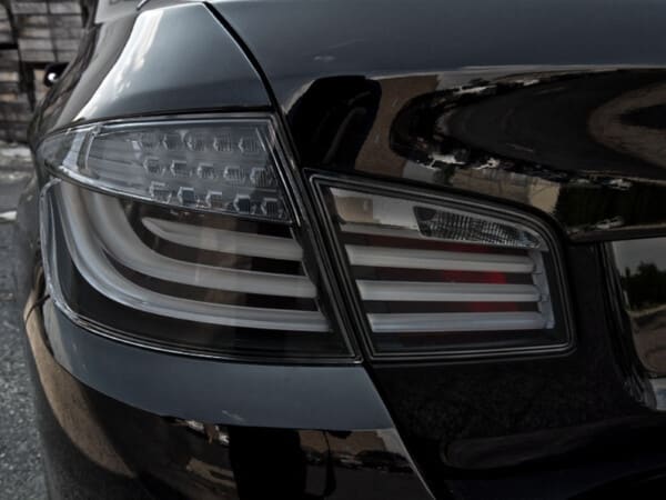 Zadné svetlá LED BAR Dymové pre BMW F10 10-07.13 – Obrázok 2