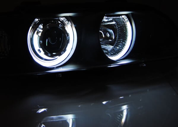 Predné svetlá ANGEL EYES CCFL Čierne pre  BMW E39 09.95-06.03 – Obrázok 3