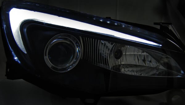 Predné svetlá OPEL ASTRA J 10-15 TUBE LIGHT Čierne – Obrázok 2