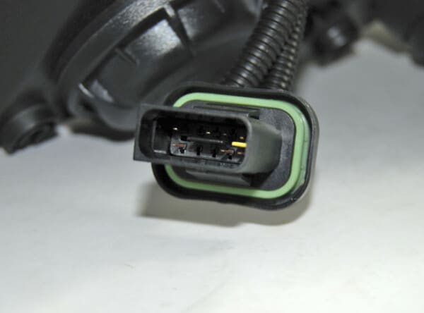 Predné svetlá PEUGEOT 208 4.12-06.15 TUBE LIGHT Čierne – Obrázok 6