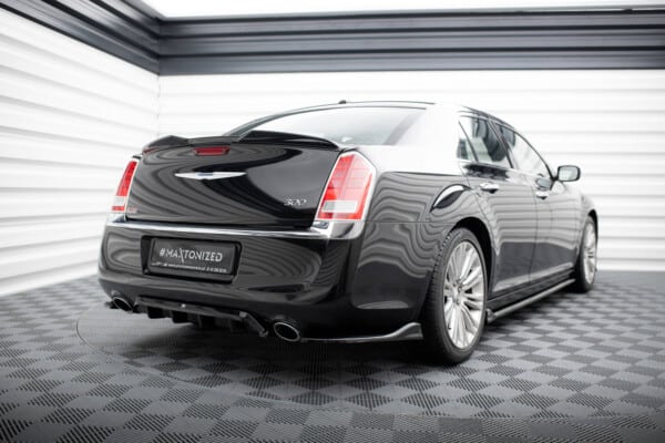 MAXTON DESIGN - Stredový spoiler pod zadný nárazník ,CHRYSLER 300 MK2, Čierny lesk – Obrázok 2