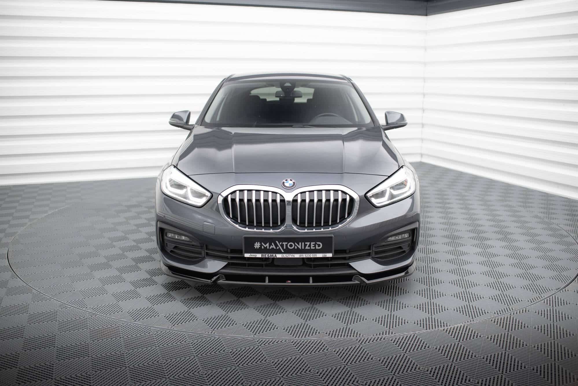 MAXTON DESIGN - Spoiler pod predný nárazník V.1 vhodné pre BMW 1 F40 ,Čierny lesk – Obrázok 2