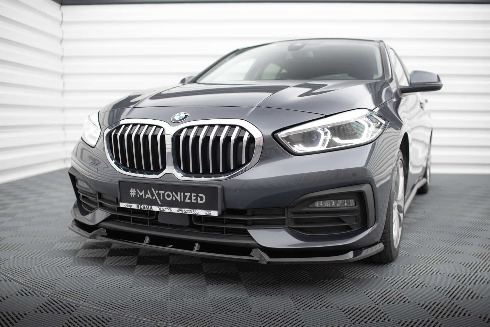 MAXTON DESIGN - Spoiler pod predný nárazník V.1 vhodné pre BMW 1 F40 ,Čierny lesk – Obrázok 3