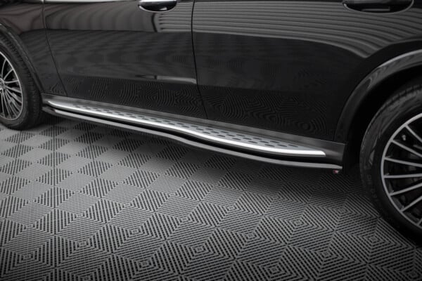 MAXTON DESIGN - Lišty pod bočné prahy MERCEDES-BENZ GLC AMG-LINE X254, Čierny lesk – Obrázok 4