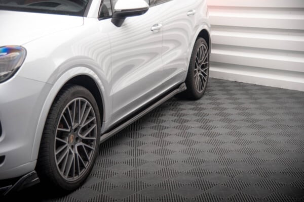 MAXTON DESIGN - Lišty pod bočné prahy, PORSCHE CAYENNE COUPE MK3, Čierny lesk – Obrázok 2