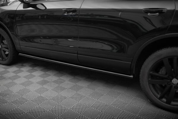 MAXTON DESIGN - Lišty pod bočné prahy ,VOLKSWAGEN TOUAREG MK2, Čierny lesk – Obrázok 4
