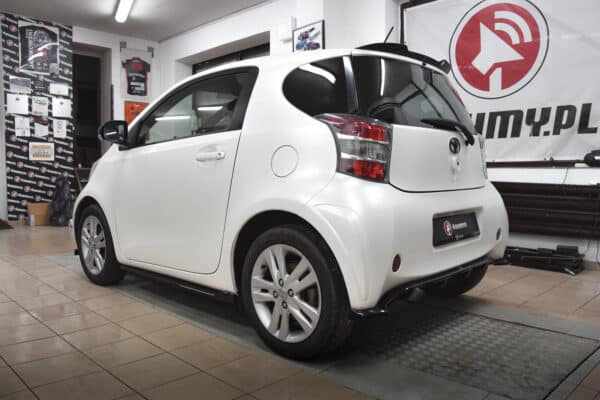 MAXTON DESIGN - Spoiler pod zadný nárazník, TOYOTA IQ, Čierny lesk – Obrázok 2