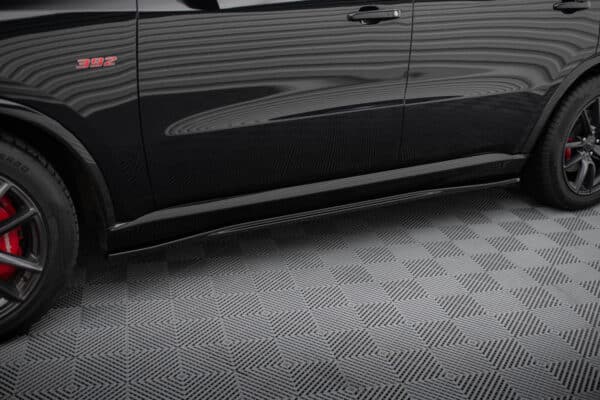MAXTON DESIGN - Lišty pod bočné prahy, DODGE DURANGO SRT MK3, Čierny lesk – Obrázok 3