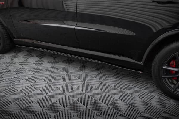 MAXTON DESIGN - Lišty pod bočné prahy, DODGE DURANGO SRT MK3, Čierny lesk – Obrázok 4