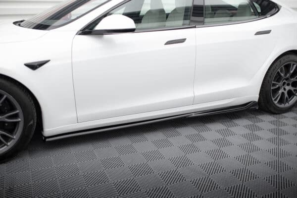 MAXTON DESIGN - Lišty pod bočné prahy V.1, TESLA MODEL S PLAID MK1 FACELIFT, Čierny lesk – Obrázok 3