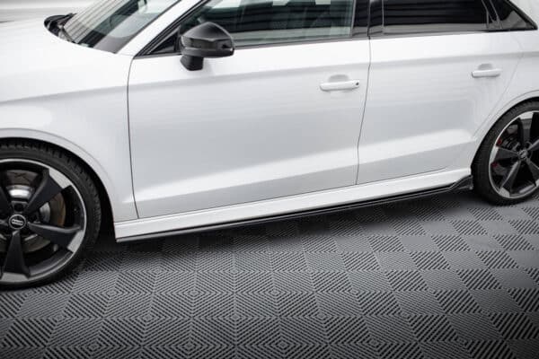 MAXTON DESIGN - Lišty pod bočné prahy V.3, AUDI RS3 SEDAN 8V FACELIFT, Čierny lesk – Obrázok 3
