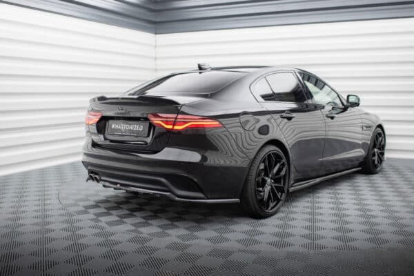 MAXTON DESIGN -Spoiler kufra 3D, JAGUAR XE X760 FACELIFT, Čierny lesk – Obrázok 2