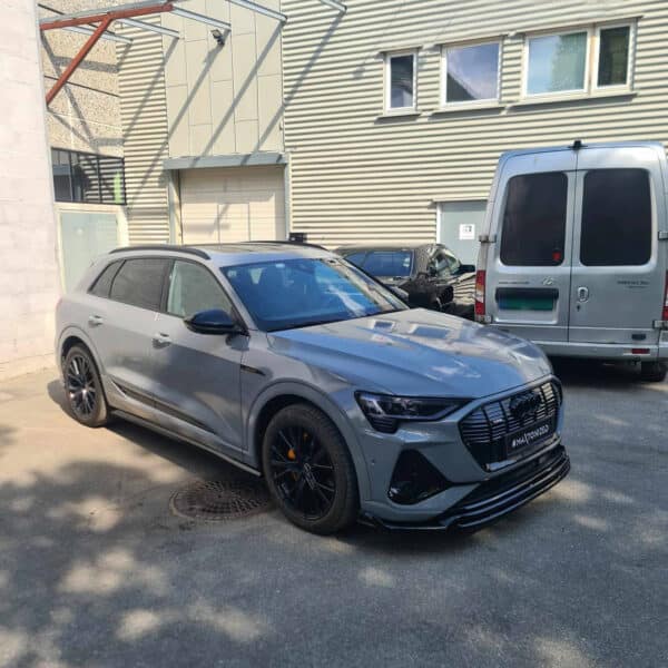 MAXTON DESIGN - Lišty pod bočné prahy ,AUDI E-TRON S-LINE,  Čierny lesk – Obrázok 3