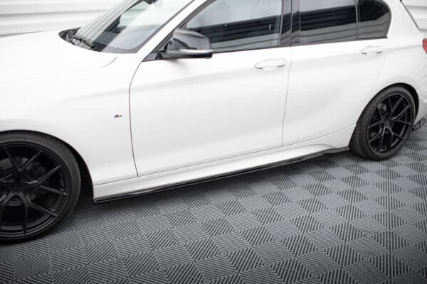 MAXTON DESIGN - Lišty pod bočné prahy V.5 , vhodné pre BMW 1 M-PACK / M140I F20 FACELIFT Čierny lesk – Obrázok 3