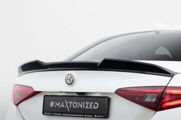 MAXTON DESIGN - Spoiler kufra 3D ,ALFA ROMEO GIULIA QUADRIFOGLIO, Čierny lesk – Obrázok 4