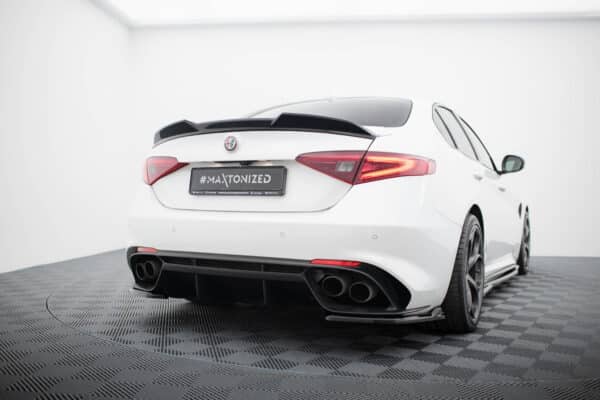 MAXTON DESIGN - Spoiler kufra 3D ,ALFA ROMEO GIULIA QUADRIFOGLIO, Čierny lesk – Obrázok 5