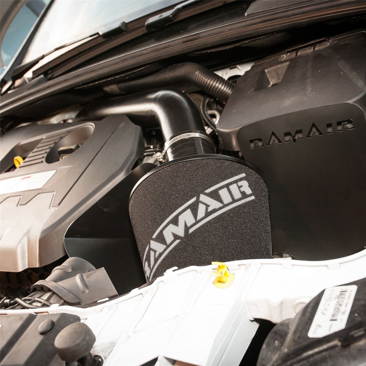 RAMAIR Športove sanie vhodné pre JSK-115-TWIST Ford Focus MK3 2.0 ST Ecoboost