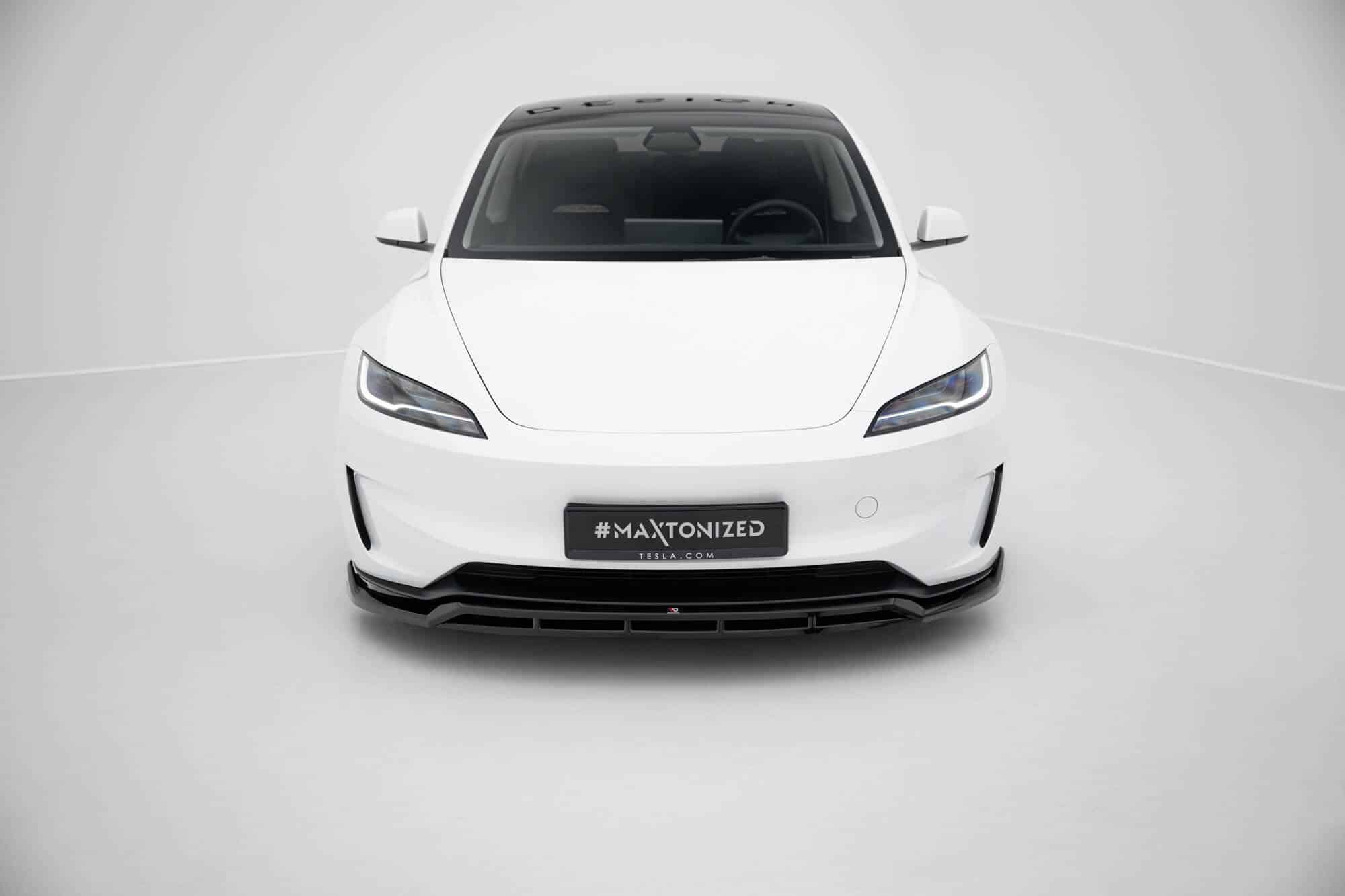 MAXTON DESIGN - Spoiler pod predný nárazník V.1 Tesla Model 3 Performance Mk1 Facelift, Čierny lesk – Obrázok 3
