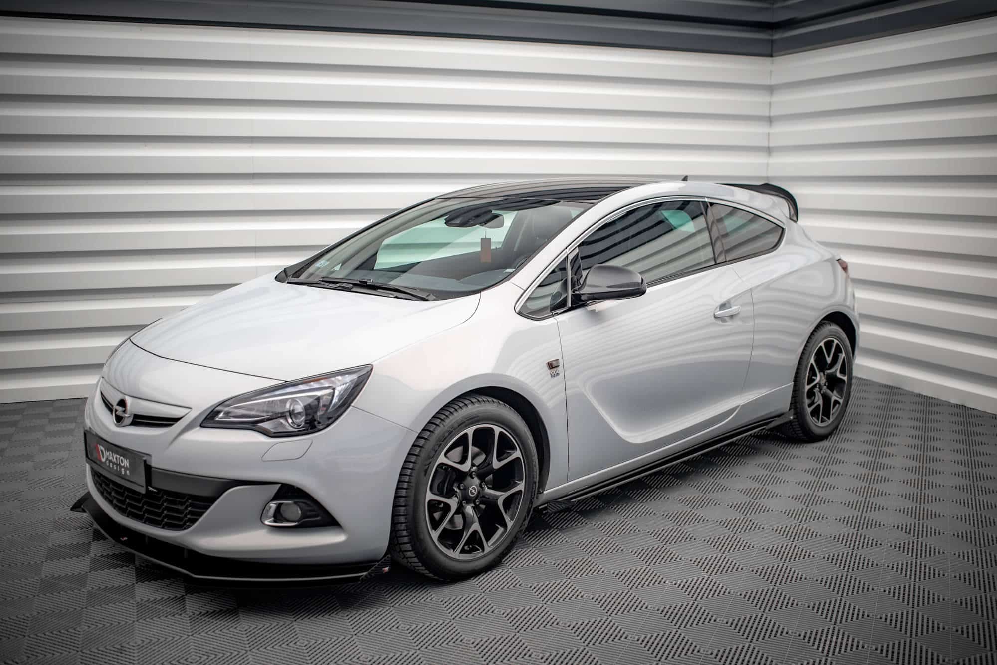 MAXTON DESIGN - Street Pro Bočné splitre Opel Astra GTC OPC-Line J, Čierna Matná – Obrázok 2