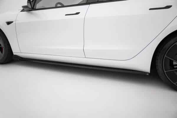 MAXTON DESIGN - Lišty pod bočné prahy V.3 Tesla Model 3 Performance Mk1 Facelift, Čierny lesk – Obrázok 2