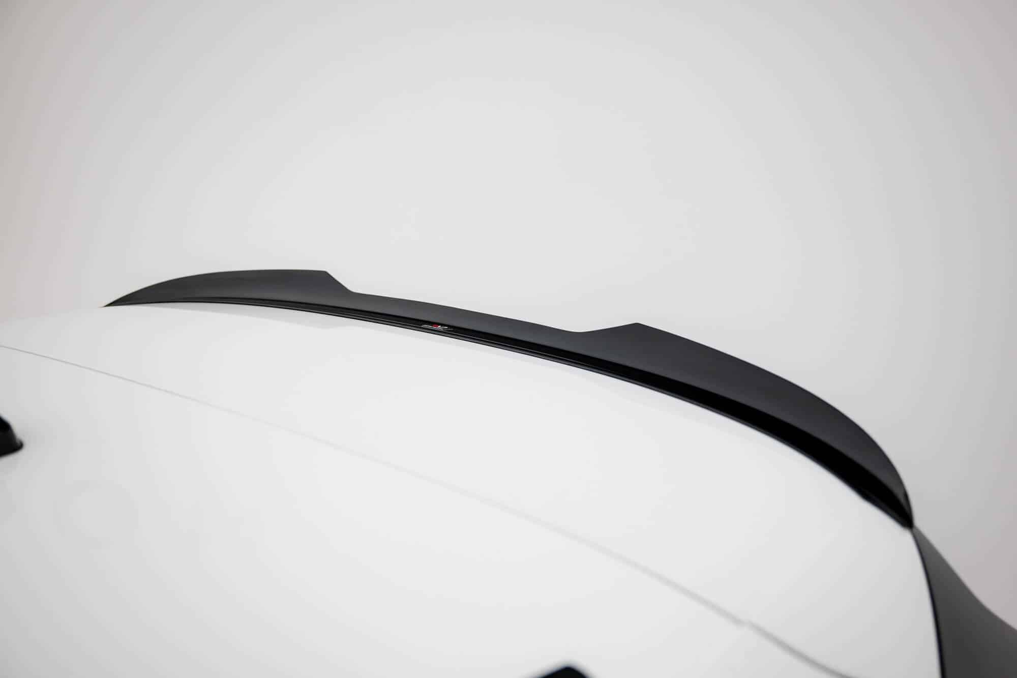 MAXTON DESIGN - Spoiler kufra Volkswagen Passat B9, Čierny lesk – Obrázok 3