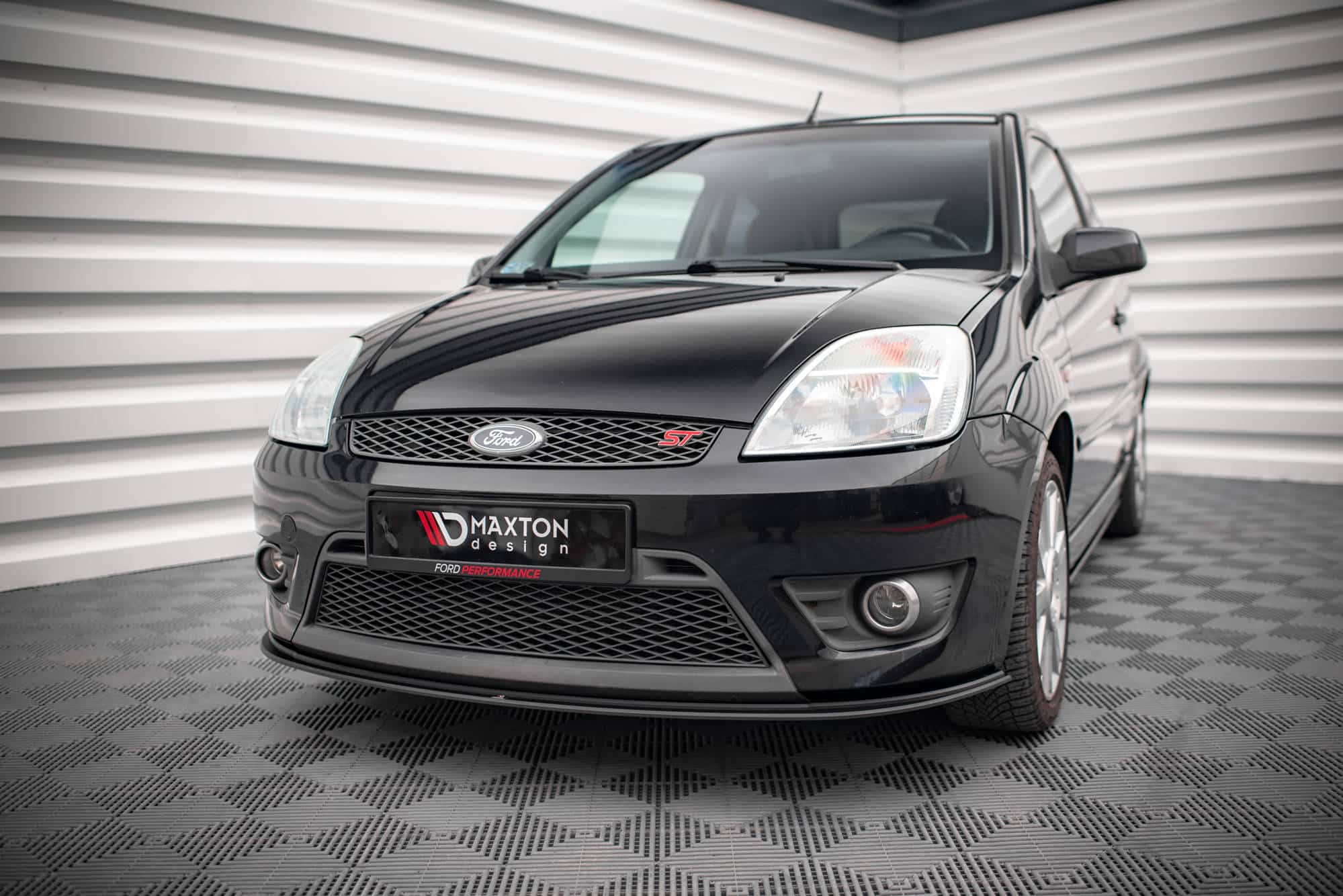 MAXTON DESIGN - Street Pro Spoiler pod predný nárazník Ford Fiesta ST Mk6, Čierna Matná – Obrázok 3