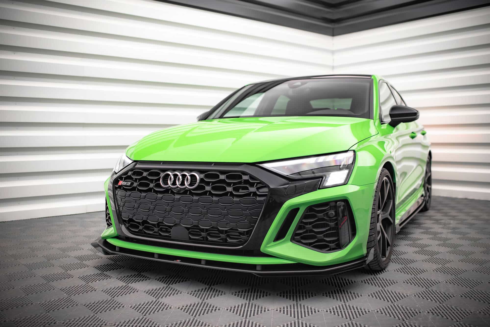 MAXTON DESIGN - Street Pro Spoiler pod predný nárazník V.1 + Splitre Audi RS3 8Y, Čierna Matná – Obrázok 3