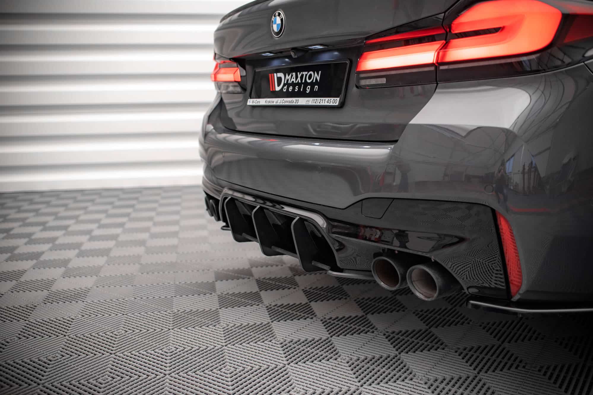 MAXTON DESIGN - Street Pro Zadný difúzor vhodné pre BMW M5 F90, Čierna Matná – Obrázok 4