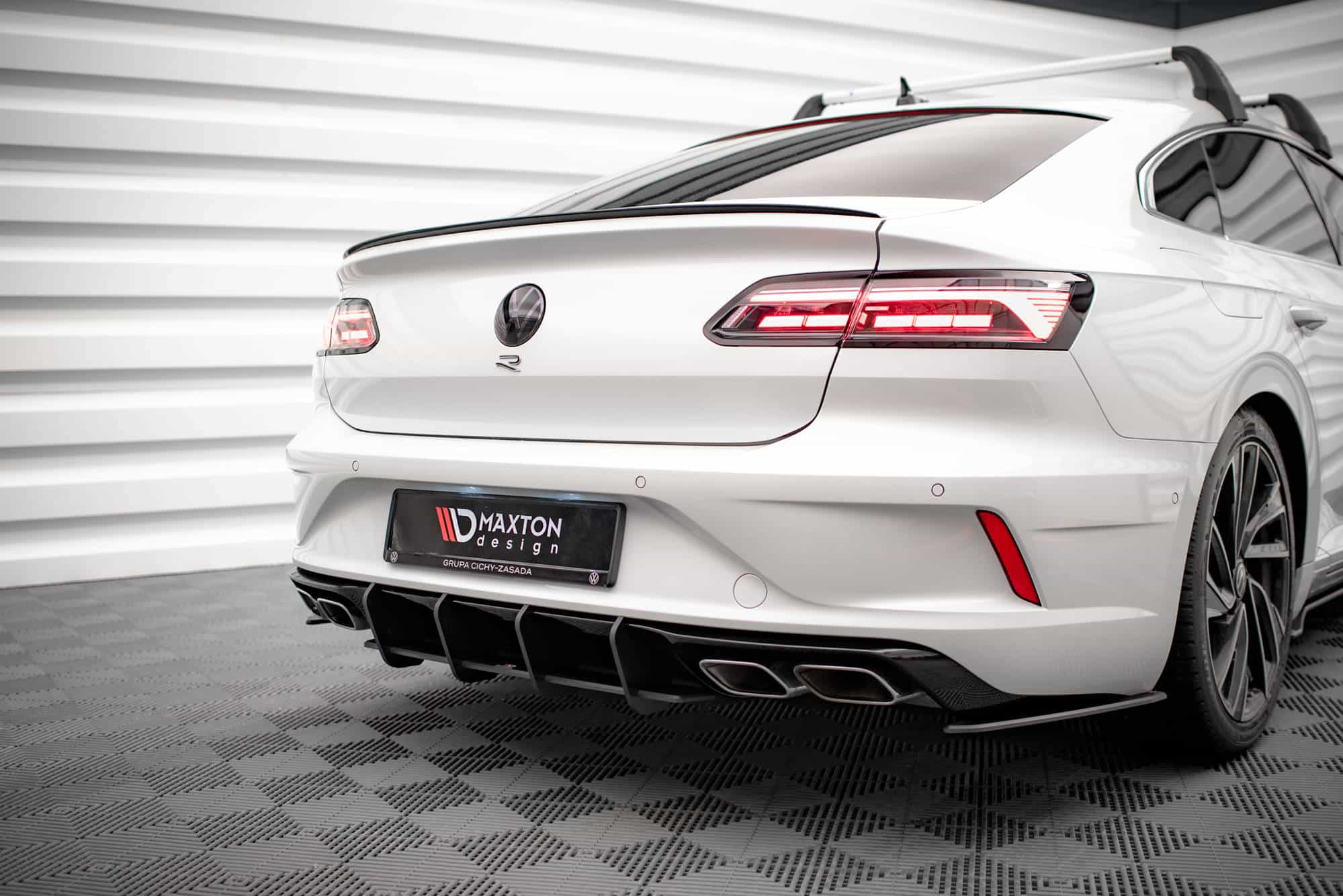 MAXTON DESIGN - Street Pro Zadný difúzor Volkswagen Arteon R, Čierna Matná – Obrázok 2