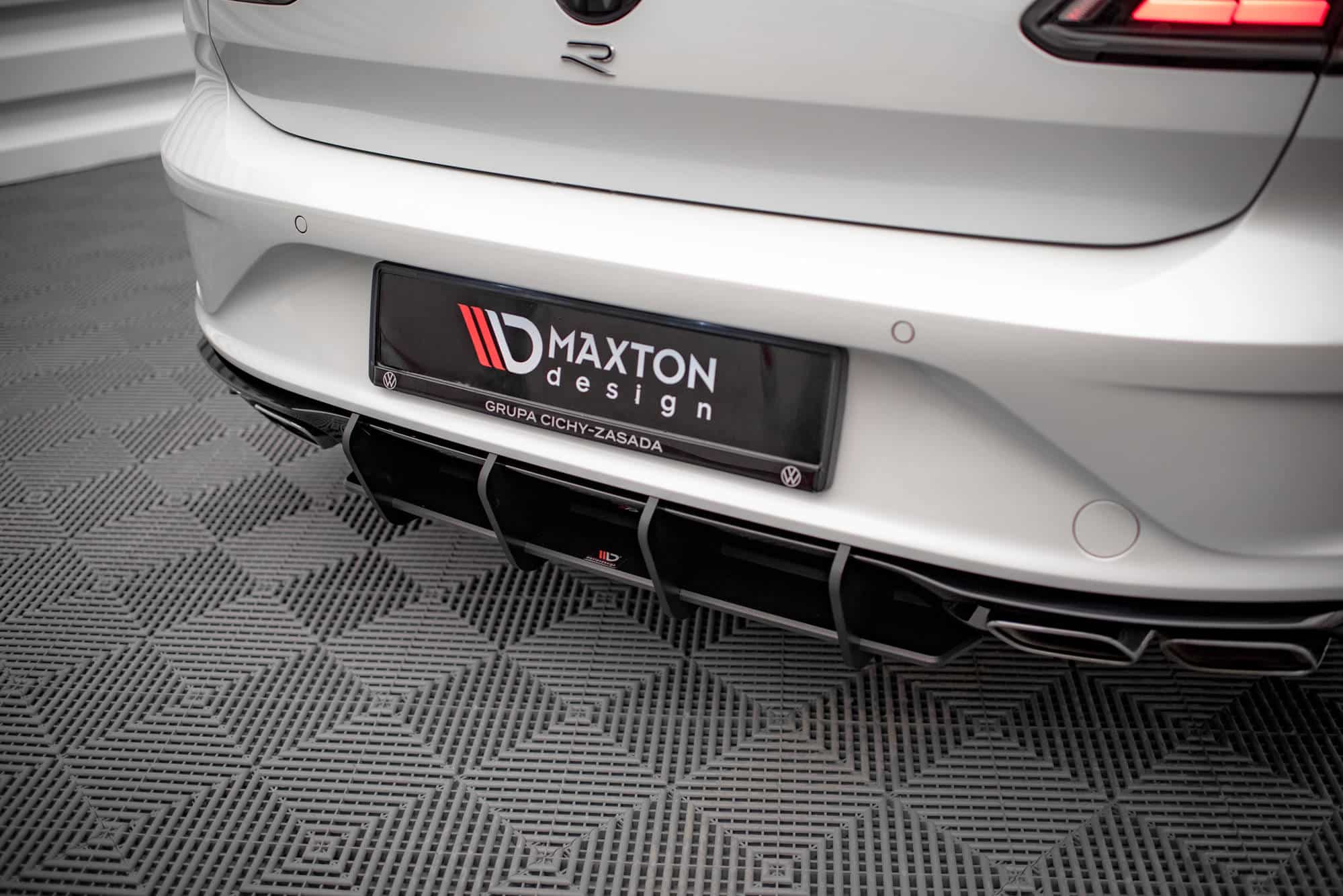 MAXTON DESIGN - Street Pro Zadný difúzor Volkswagen Arteon R, Čierna Matná – Obrázok 3
