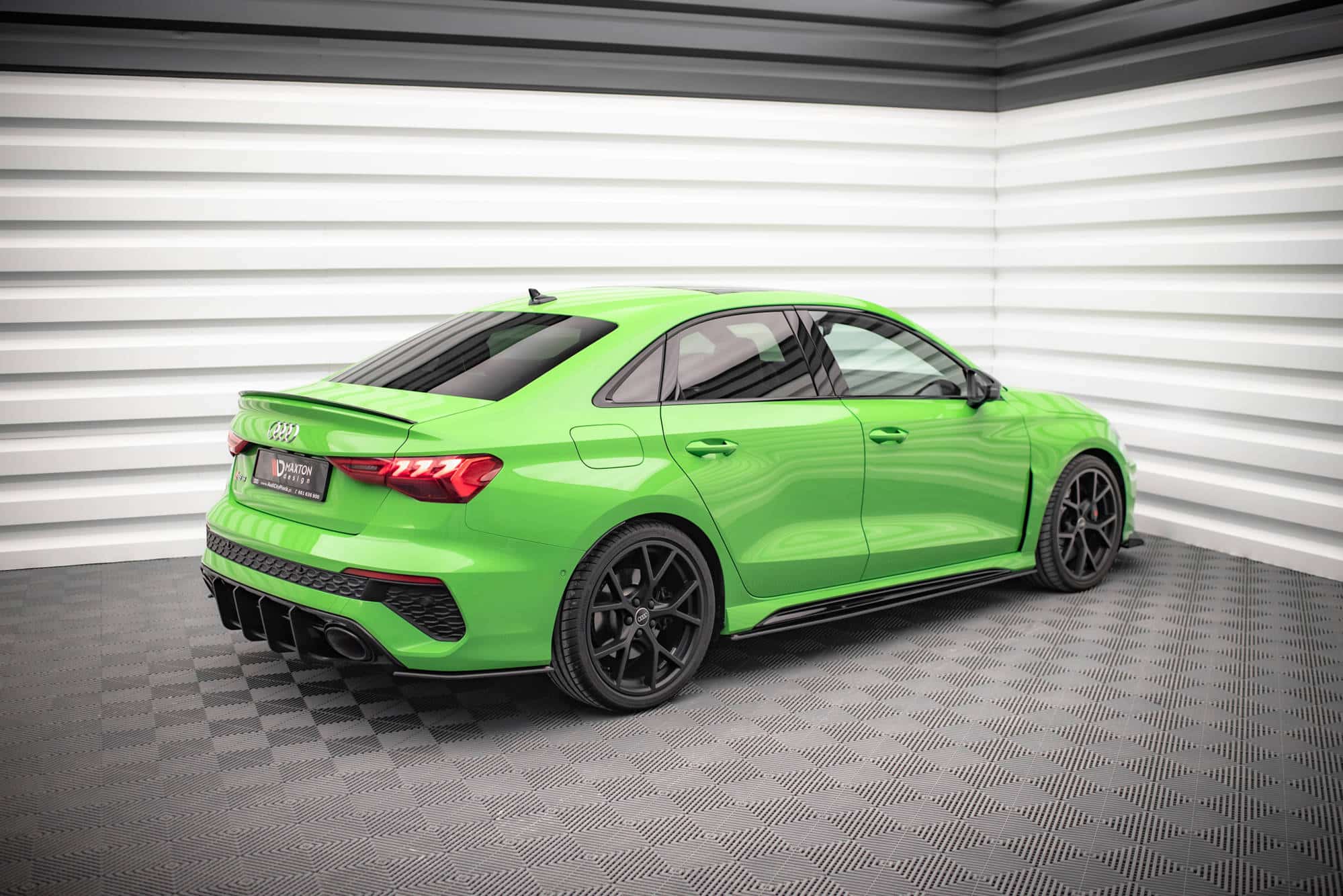 MAXTON DESIGN - Street Pro Lišty pod bočné prahy Audi RS3 Sedan 8Y, Čierna Matná – Obrázok 3