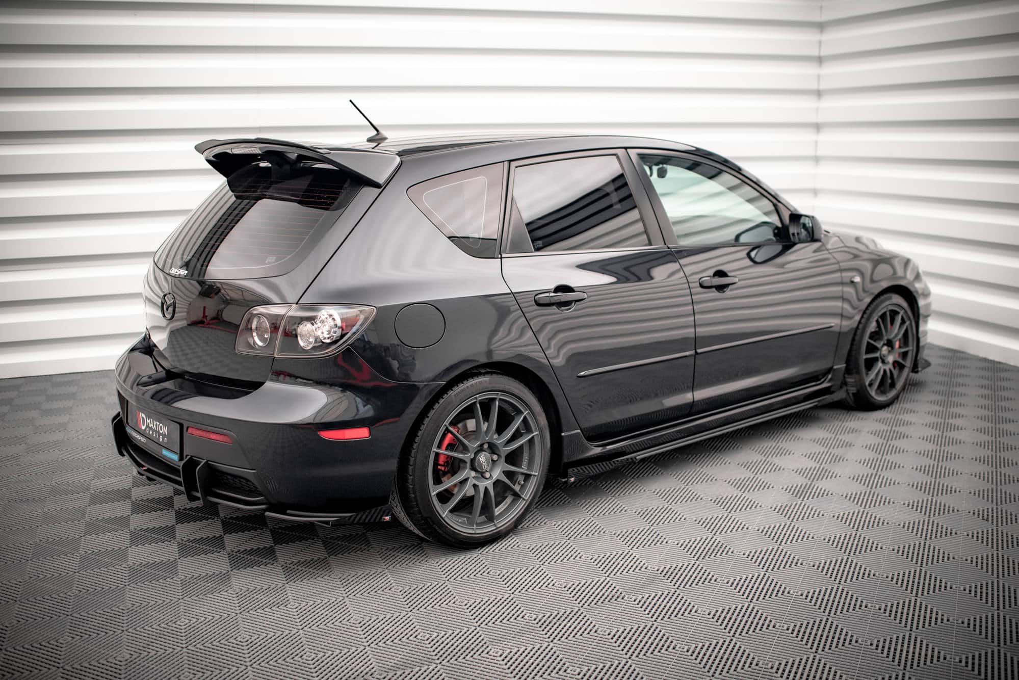 MAXTON DESIGN - Street Pro Lišty pod bočné prahy + Splitre Mazda 3 MPS Mk1, Čierna Matná – Obrázok 3