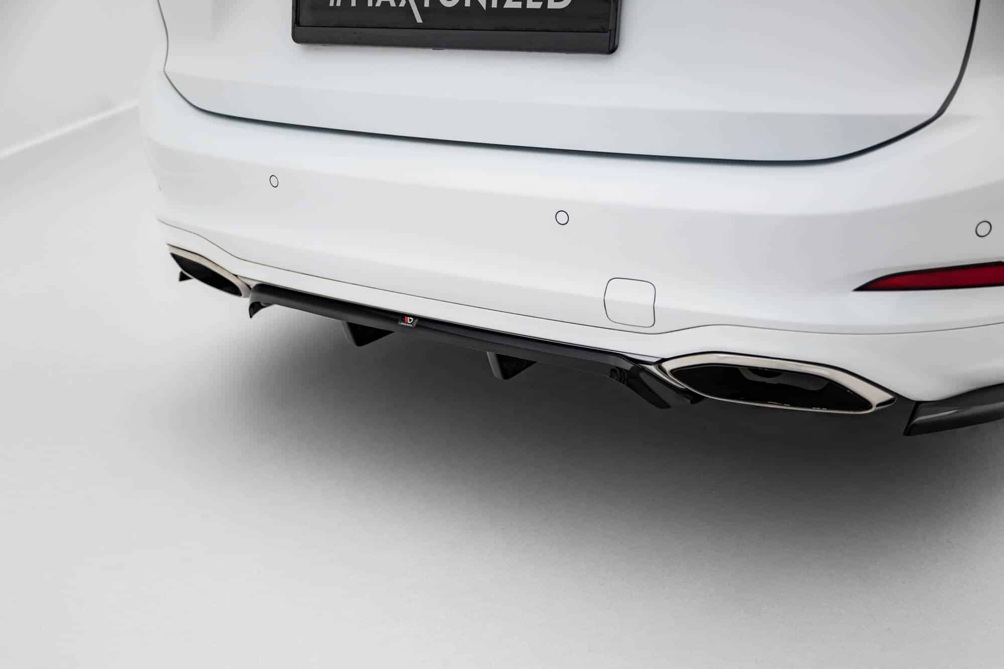 MAXTON DESIGN - Difúzor zadného nárazníka Ford Focus Vignale Estate Mk4, Čierny lesk – Obrázok 6
