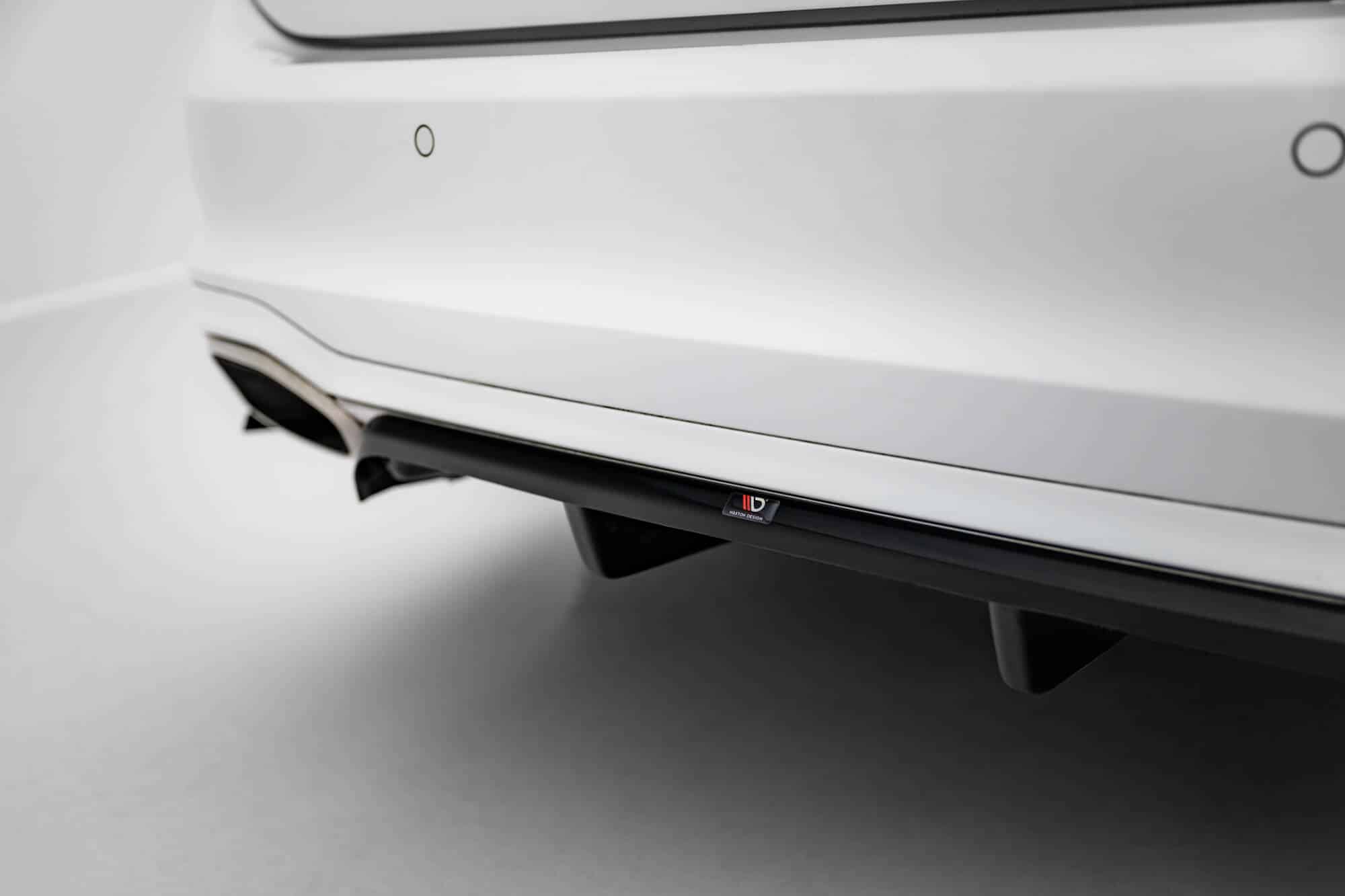 MAXTON DESIGN - Difúzor zadného nárazníka Ford Focus Vignale Estate Mk4, Čierny lesk – Obrázok 5