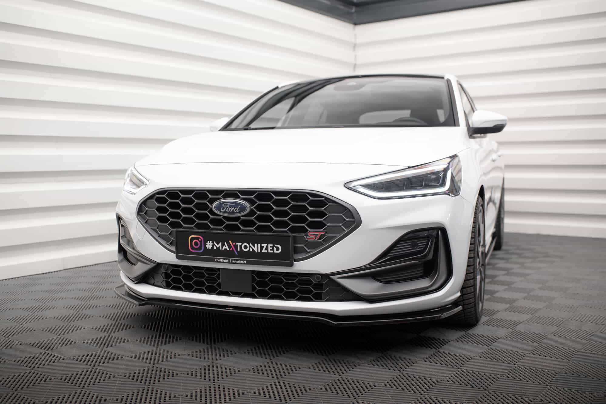 MAXTON DESIGN - Spoiler pod predný nárazník V.1 Ford Focus ST / ST-Line Mk4 Facelift, Čierny lesk – Obrázok 5