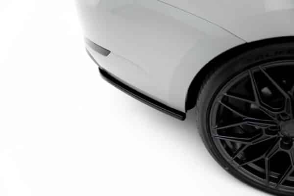 MAXTON DESIGN - Bočné spojlere zadného nárazníka V.2 Skoda Superb Liftback / Combi Mk3 , Čierny lesk – Obrázok 5