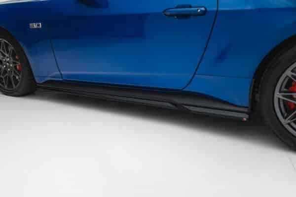 MAXTON DESIGN - Lišty pod bočné prahy Ford Mustang GT Mk7, Čierny lesk – Obrázok 5