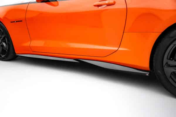 MAXTON DESIGN - Lišty pod bočné prahy V.1 Chevrolet Camaro SS Mk6 Facelift, Čierny lesk – Obrázok 5