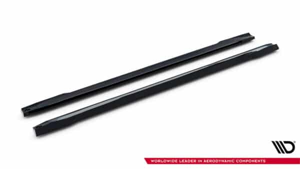 MAXTON DESIGN - Lišty pod bočné prahy v.2 Mercedes-Benz GLA 45 AMG  X156, Čierny lesk – Obrázok 4