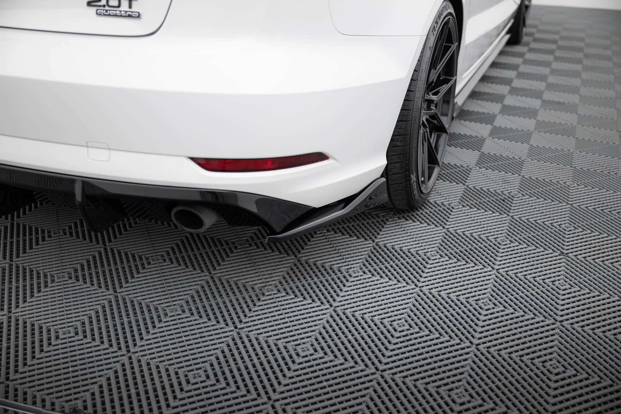 MAXTON DESIGN - Bočné spojlere zadného nárazníka V.2 Audi A3 Sedan 8V Facelift, Čierny lesk – Obrázok 6