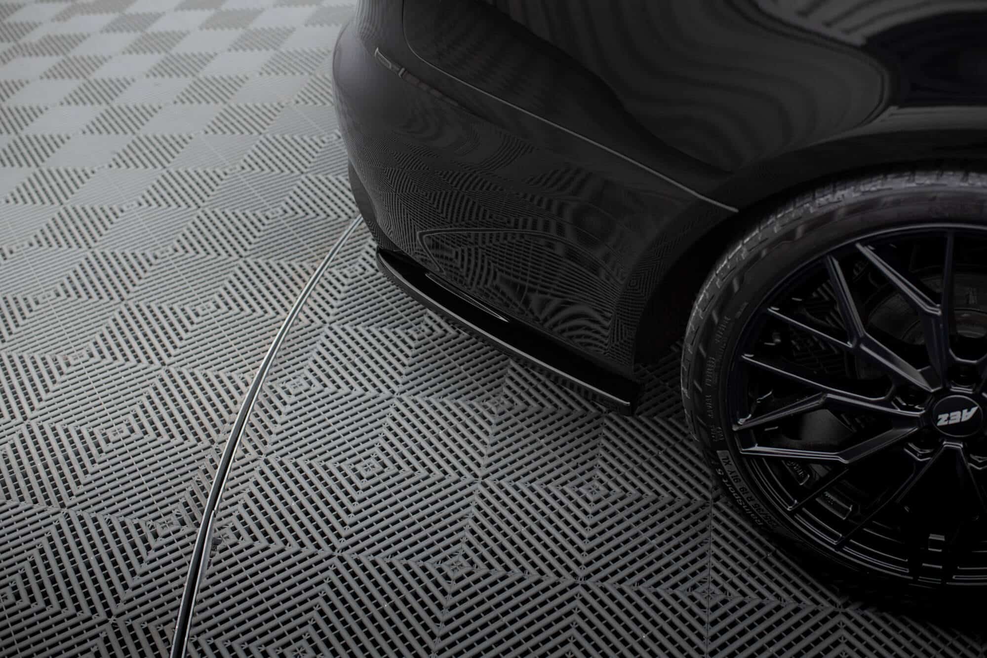 MAXTON DESIGN - Bočné spojlere zadného nárazníka V.2 Audi A4 B8 ,Čierny lesk – Obrázok 5