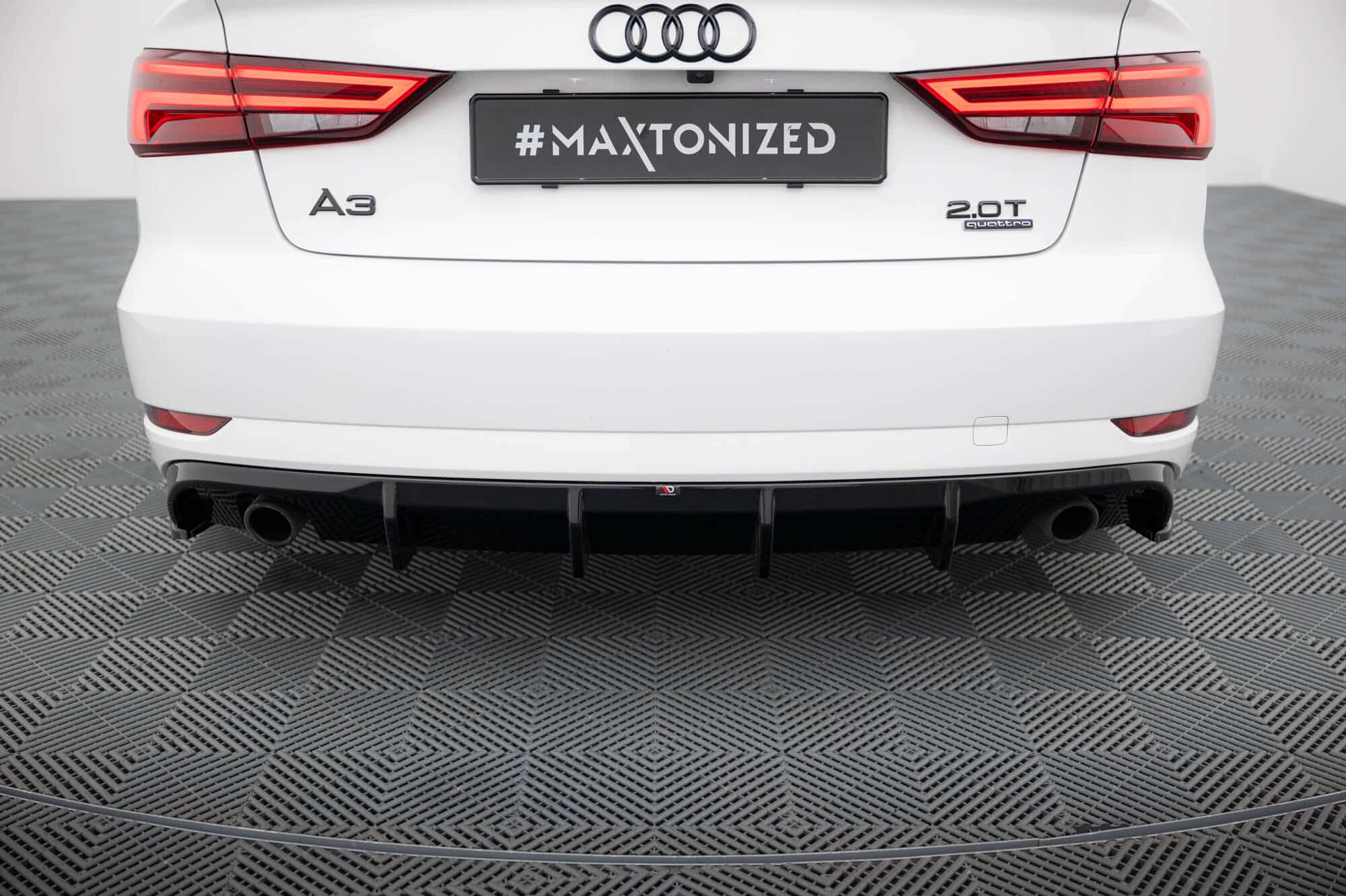 MAXTON DESIGN - Difúzor zadného nárazníka Audi A3 Sedan 8V Facelift, Čierny lesk – Obrázok 6