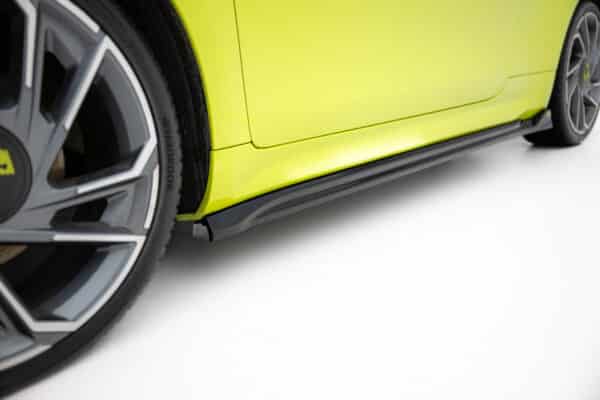 MAXTON DESIGN - Lišty pod bočné prahy Abarth 500e, Čierny lesk – Obrázok 5