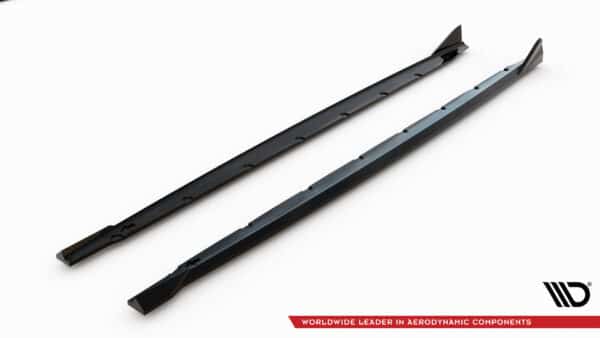MAXTON DESIGN - Lišty pod bočné prahy V.2 vhodné pre BMW M135i/M-Paket F70 ,Čierny lesk – Obrázok 3